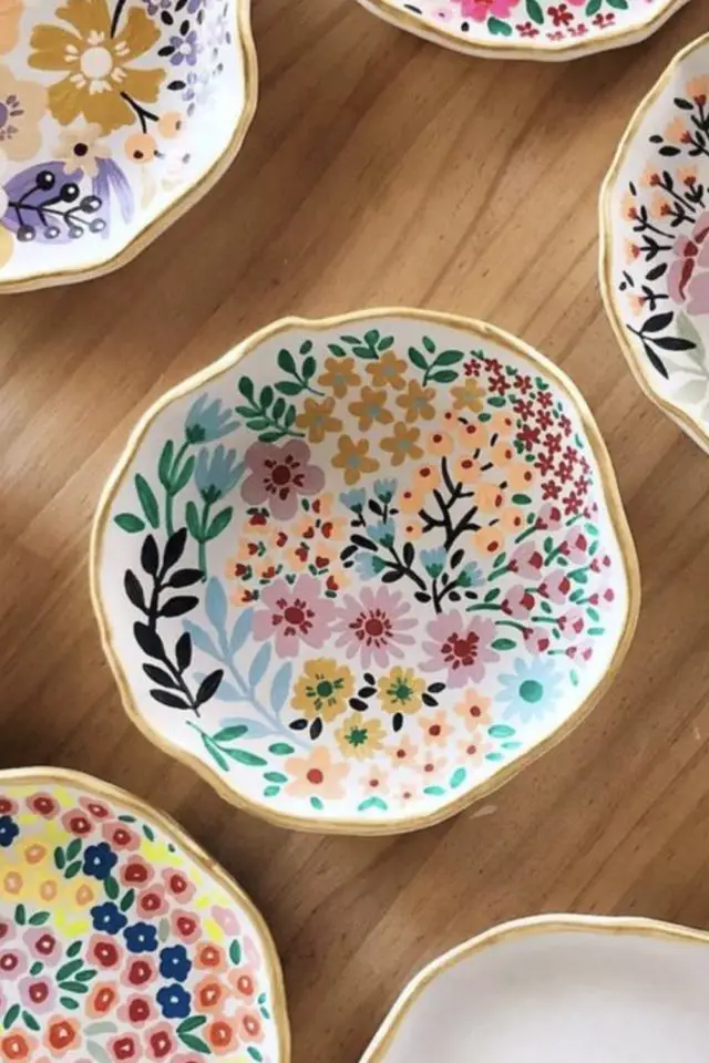 assiettes couleurs dessins esprit estival fleur dessin peinture coupelle fait main