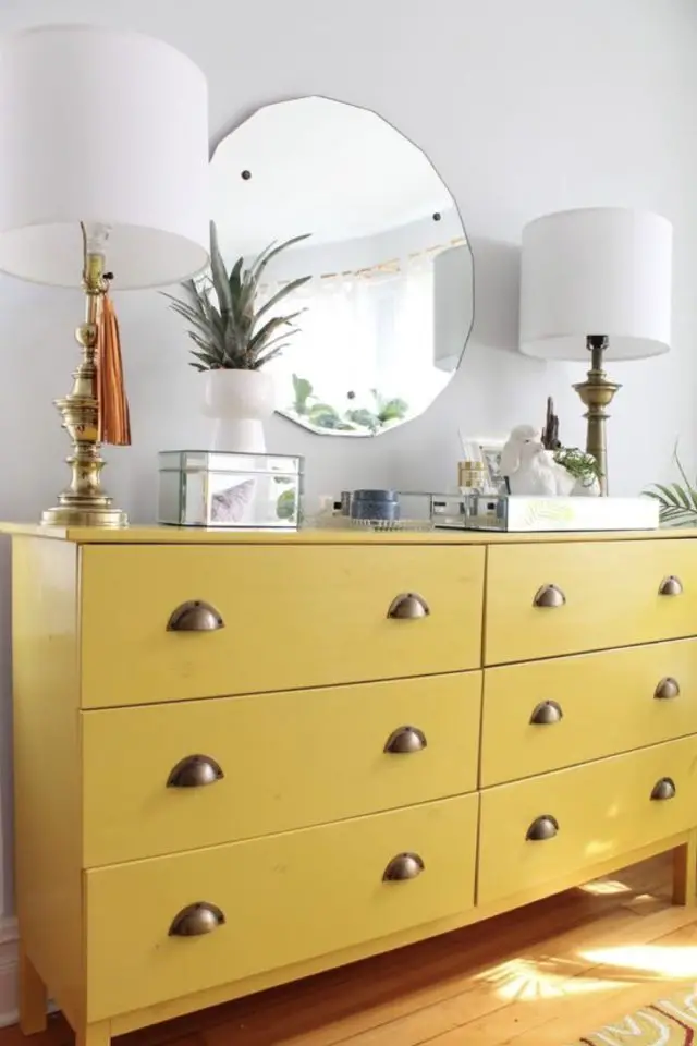 bouton poignee de meuble deco enfilade salle à manger relooking peinture jaune vintage laiton vieilli 