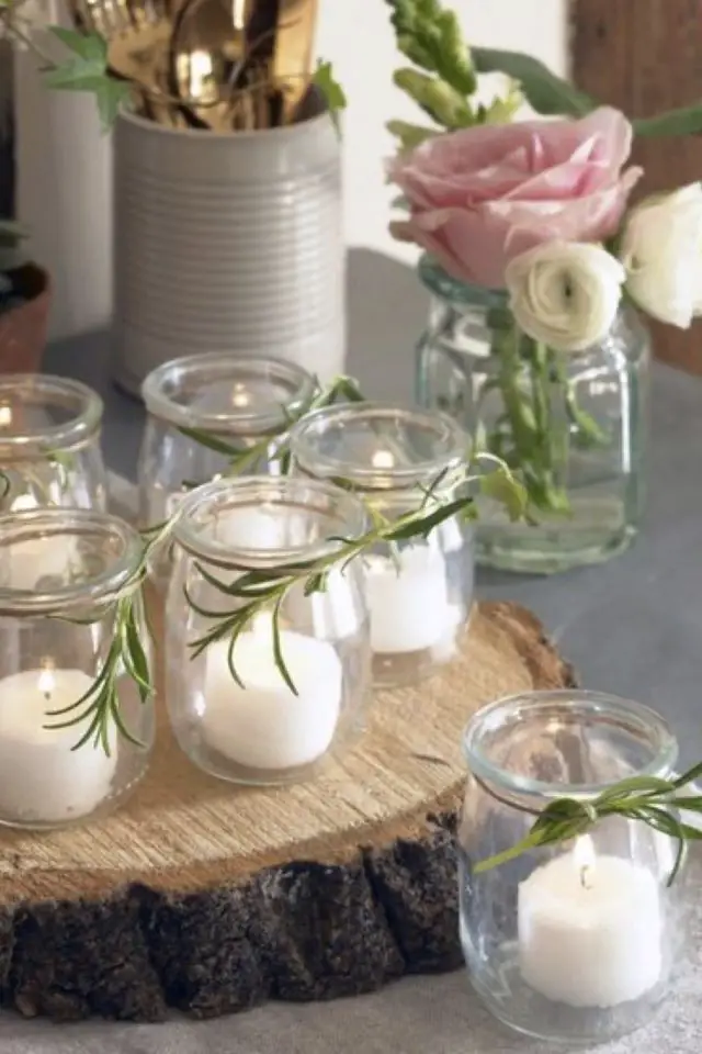 decor mariage recup bougie pot de yaourts en verre branche de romarin thème nature bougie blanche pas cher