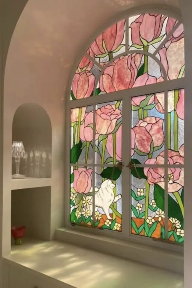 art nouveau architecture interieure verrerie vitrail déco floral nature végétal couleurs