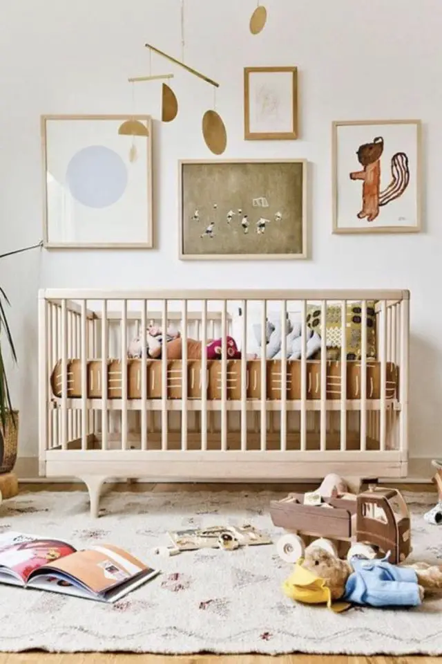 choisir chambre bebe lit barreaux en bois scandinave évolutif pas cher décor moderne