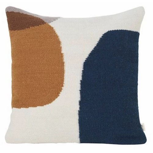 coussin salon moderne chic Coussin en laine bleu et orange Kelim - Ferm Living