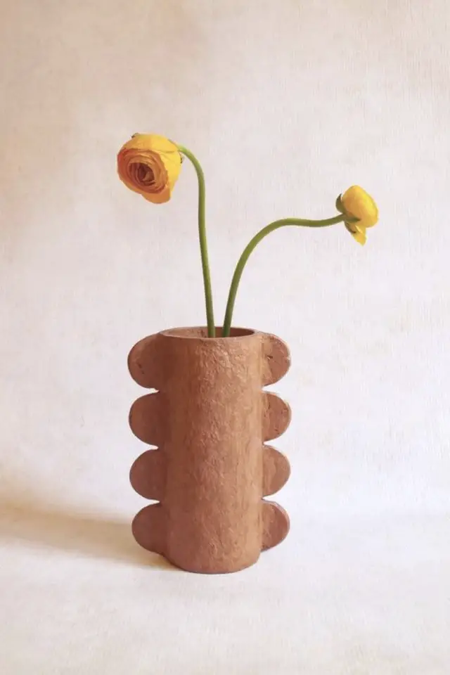 idee diy papier mache deco vase couleur terracotta moderne pas cher à faire soi même