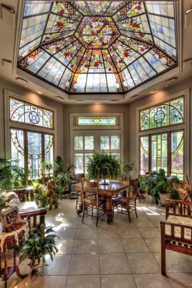 interieur second empire belle epoque jardin d'hiver veranda vitrail élégant art nouveau plantes tropicales
