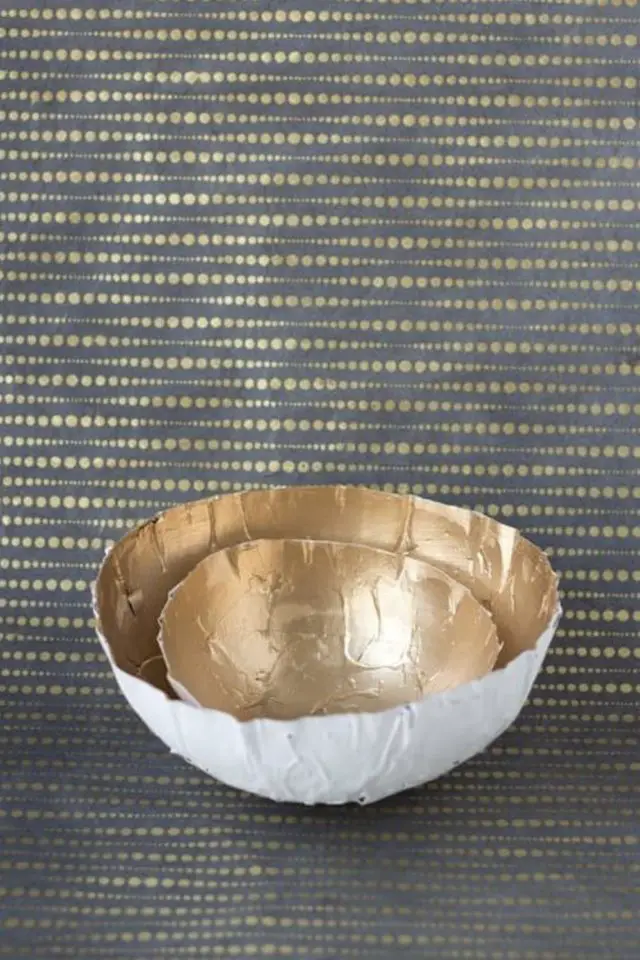 loisirs creatifs decoration papier mache coupelle déco à faire soi même blanc et or