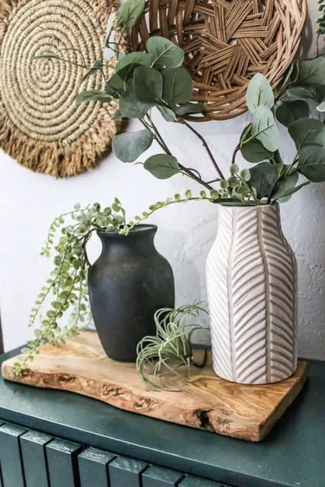 ou trouver vase cadeau deco décoration dessus buffet noir et beige palette neutre douce eucalyptus idée