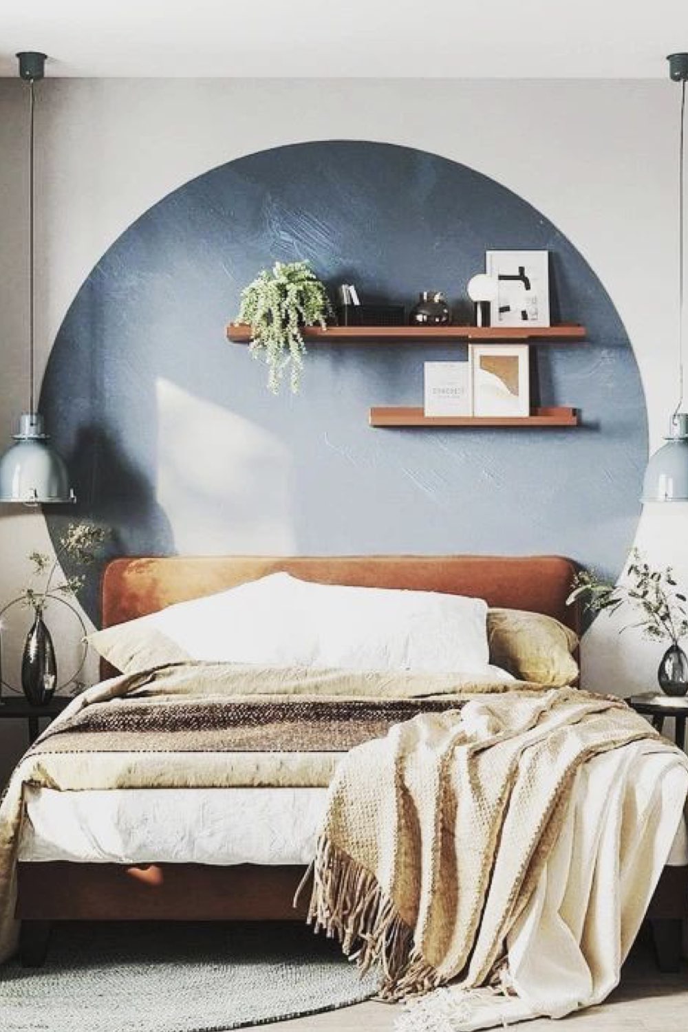 reussir decoration chambre adulte peinture originale tête de lit cercle bleu étagère ambiance moderne tête de lit en cuir suspension lampe de chevet
