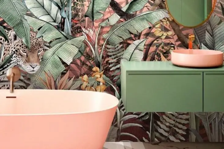 comment associer rose et vert deco salle de bain mobilier papier peint