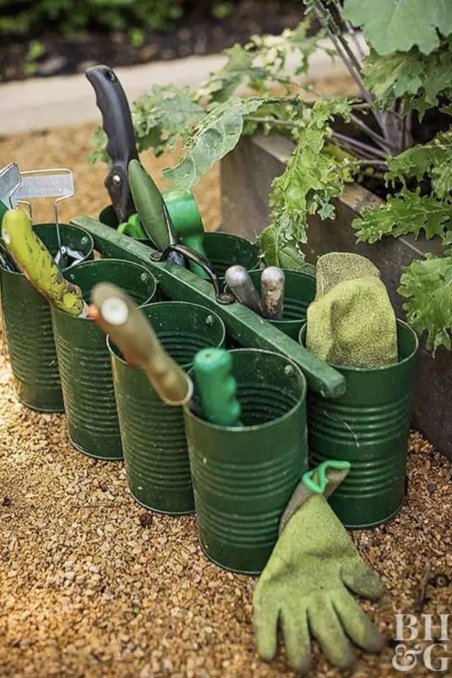 exemple rangement sympa jardinage récup boite de conserve nécessaire petit matériel pas cher DIY à faire soi même