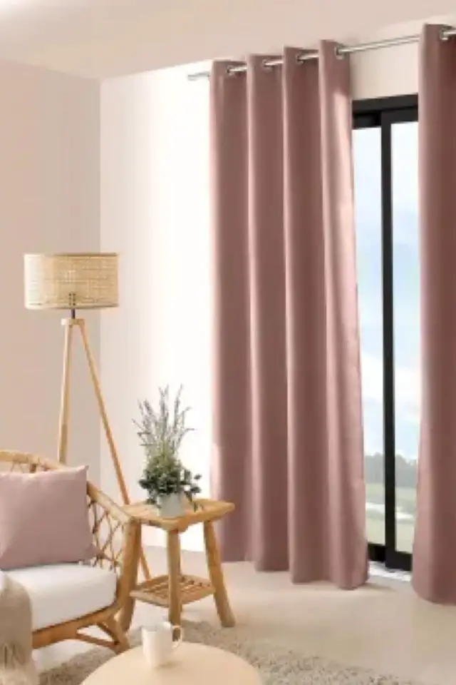 comment choisir rideaux maisons du monde Rideau occultant uni et fileté polyester vieux rose