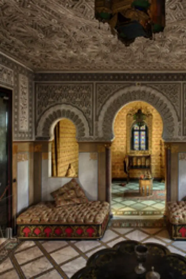 decoration interieure orientale exemple architecture intérieure arche mosaïque carrelage couleur coussin de sol