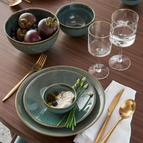 decoration vaisselle table pas cher la redoute couverts Ménagère 24 pièces dorée