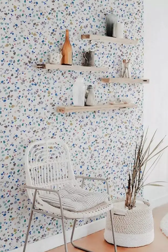 ou trouver papier peint design salon Lé de papier peint blanc Agathe MUES Design effet terrazzo multicolore moderne