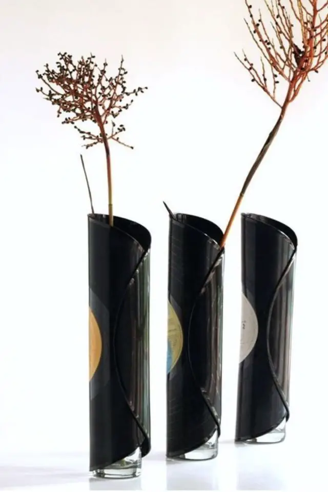 recup vinyle decoration exemple bricolage vase soliflore à faire soi-même idée à copier facile et originale