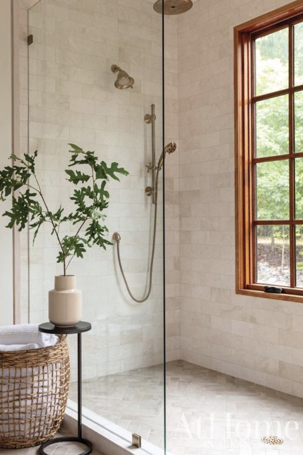salle de bain douche deco detente décor naturel pierre épuré bois plante confort naturel