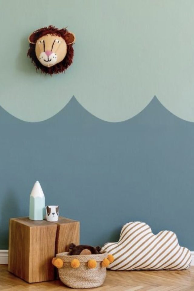 chambre enfant bleue association couleur vert sauge douceur peinture mur originale vague