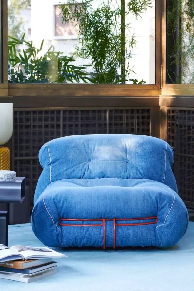 fauteuil design iconique arrondi Afra et Tobia Scarpa Soriana méridienne bleu vintage années 60 / 70 