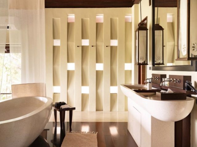 logement exceptionnel villa luxe zen thailande mur intérieur original relief texture