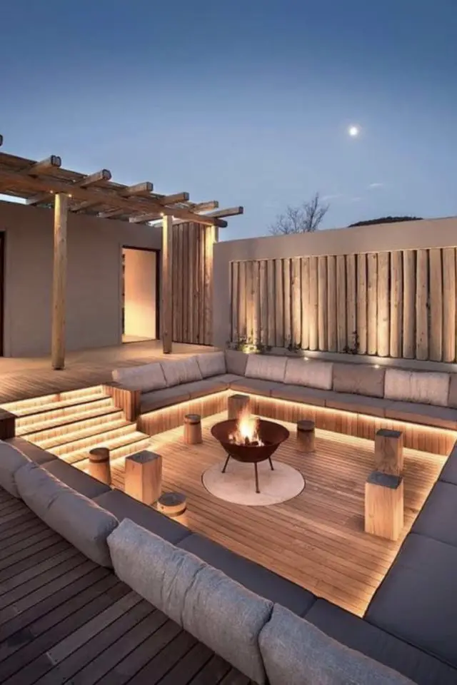 nouvelle vie ancienne piscine maison durable transformation terrasse en contrebas déco et moderne jardin écologique démarche responsable