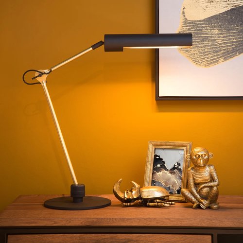 ou trouver lampe de bureau pas cher Lampe de bureau en métal noir design épuré