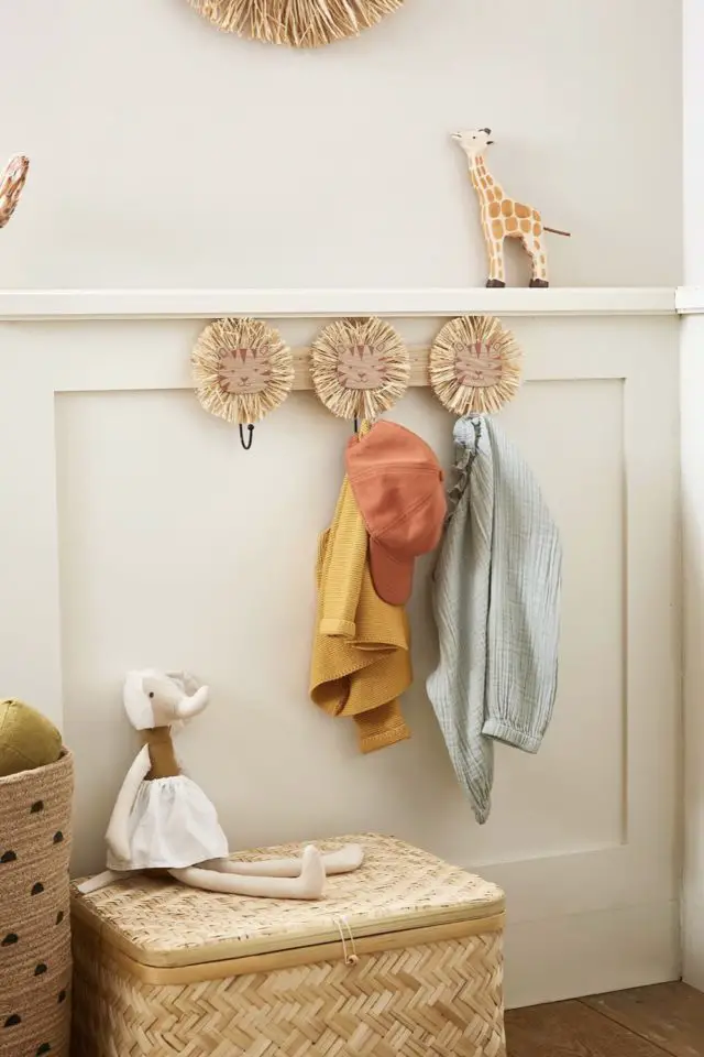 patere chambre enfant deco rangement adapté pas cher facile à poser