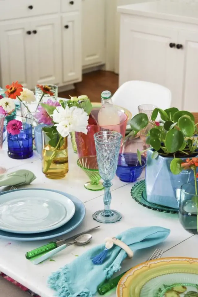 tendance decor table verre couleur bleu printemps fraicheur original jeune moderne