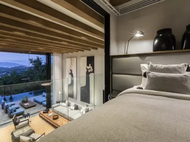 villa a louer thailande vacances luxe chambre en mezzanine avec vue sur la pièce de vie