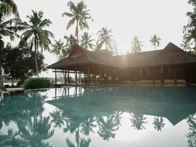 villa exceptionnelle tradition inde du sud jardin piscine grand espace repos et calme romantique cadre colonial