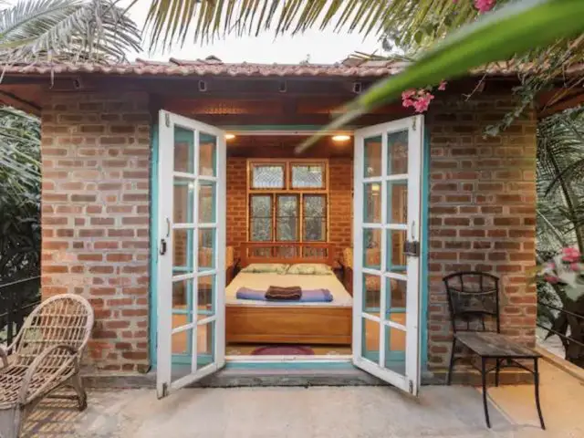 villa familiale moderne et authentique Bangalore she shed bungalow chalet de jardin tout confort chambre à coucher
