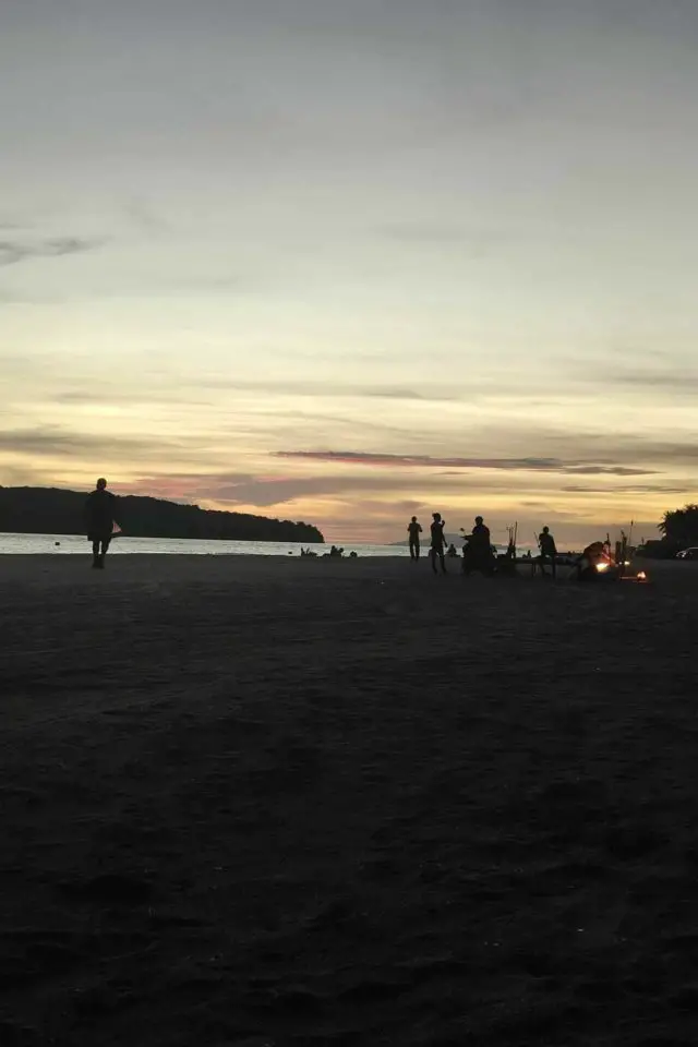 voyage langkawi malaisie slow travel plage Pantai Cenang coucher de soleil