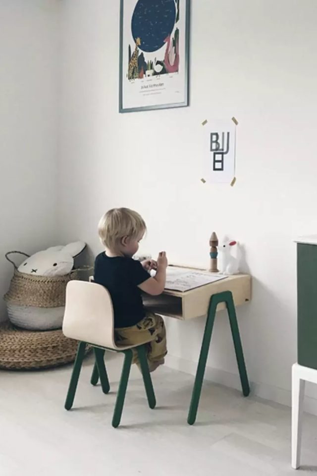 bureau design pour enfant Bureau pour enfant vert et bois 
