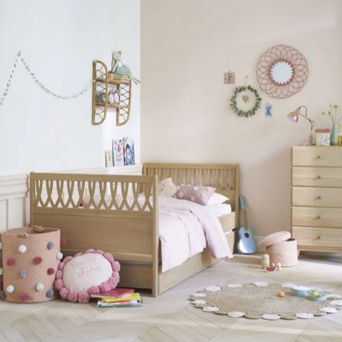 chambre enfant deco scandinave maisons du monde Lit 90x200 en placage chêne