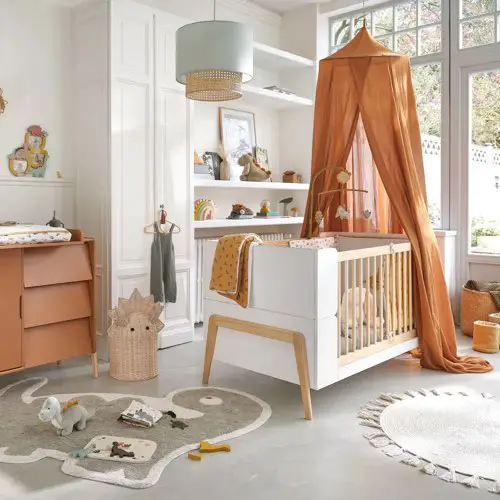 deco chambre enfant cocon ciel de lit Ciel de lit enfant marron caramel