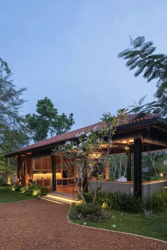hebergement exception vacances sri lanka villa avec terrasse couverte salla extérieur confort jardin Colombo