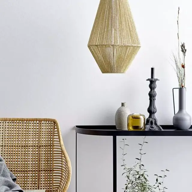 meuble design minimaliste salon Console en métal noire