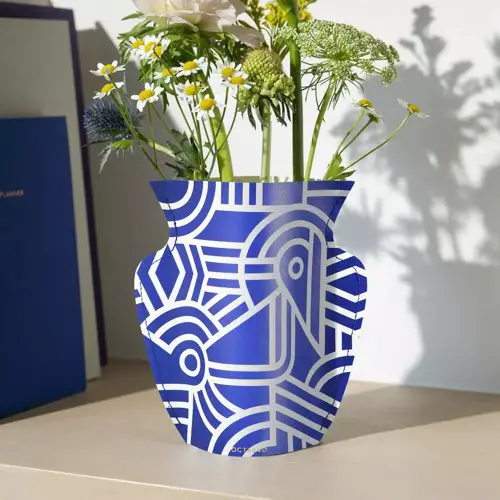 objet decoratif dessus buffet design chic Vase en papier mini bleu Klein électrique