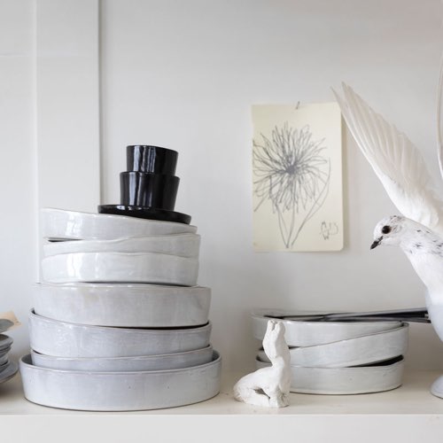 vaisselle design noir et blanc Assiette creuse La Mère céramique blanc / Ø 25 x H 4,5 cm