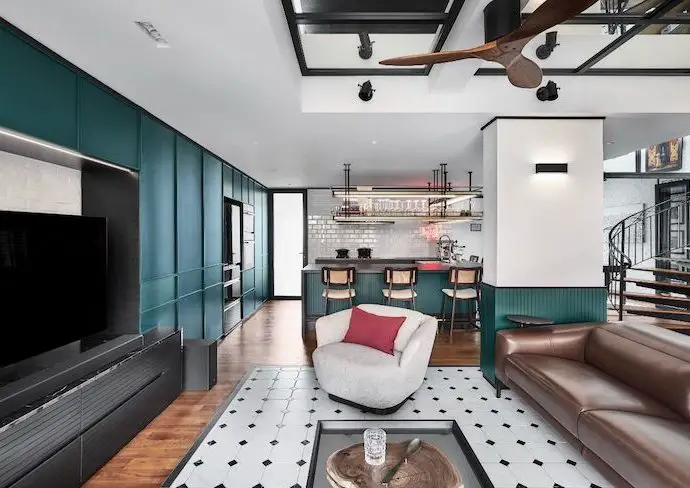 visite deco duplex industriel chic moderne grand espace de vie ouvert meuble sur mesure couleur blanc vert noir