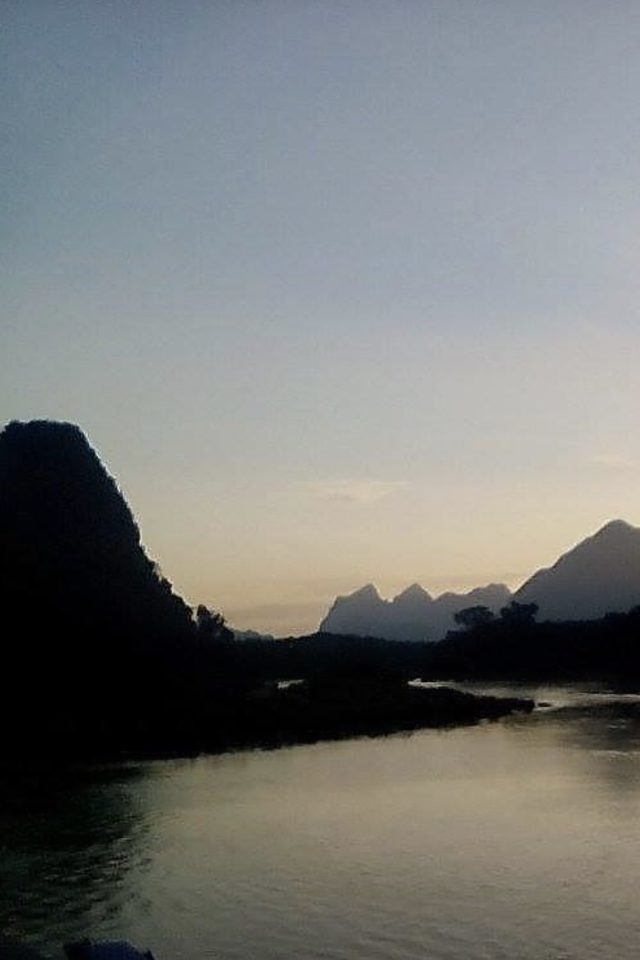 visiter luang prabang laos Nong Khiaw nord du pays voyage bateau pirogue