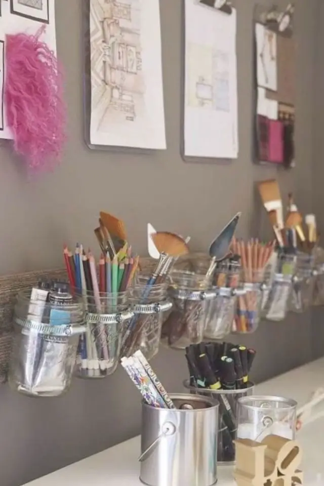 decoration chambre adolescente idee creative DIY récup bureau pot à crayon maquillage