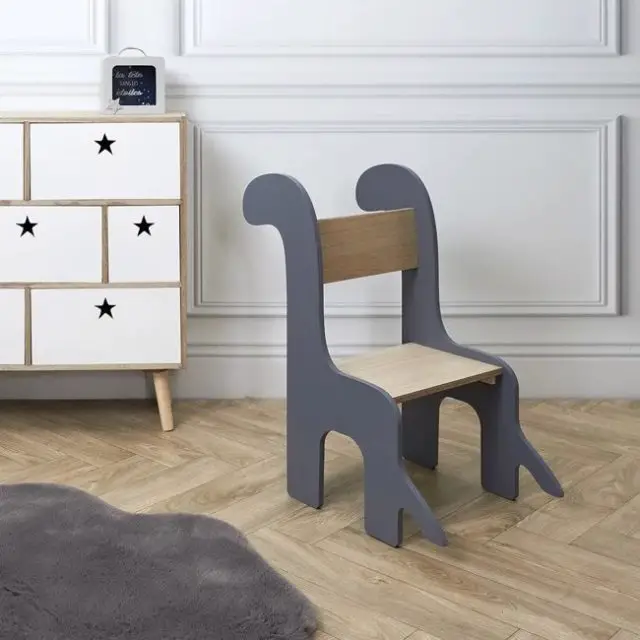 decoration chambre enfant style nature pas cher Chaise enfant dino