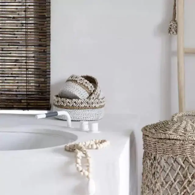 objet decoratif style bord de mer 3 Paniers naturels blancs avec coquillage