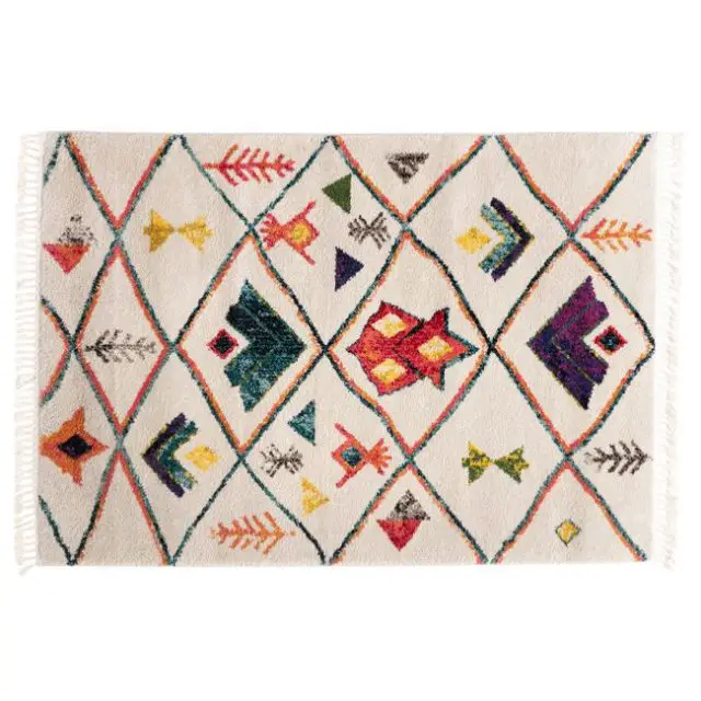 ou trouver deco boheme miliboo Tapis motif berbère multicolore avec pompons blancs L160 x L230 cm