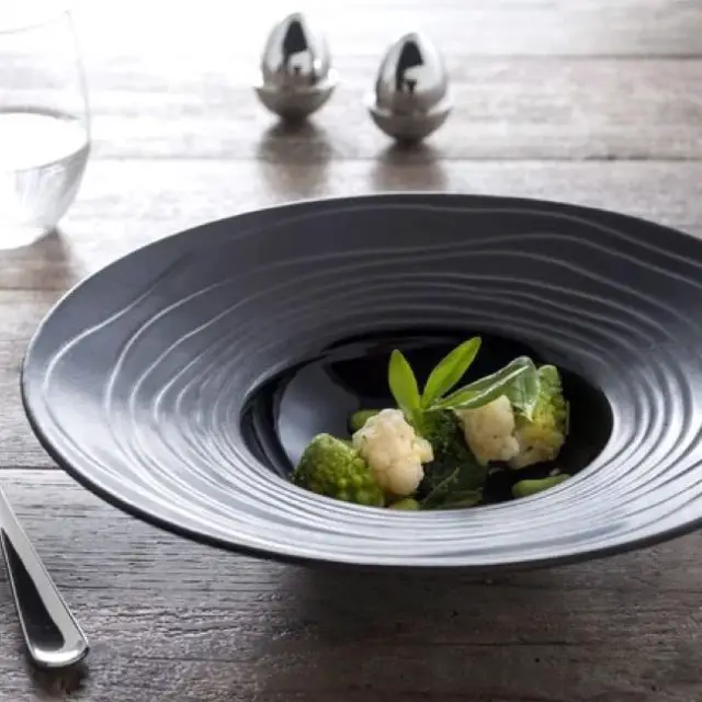 ou trouver vaisselle style minimaliste epure Coffret 6 assiettes plates