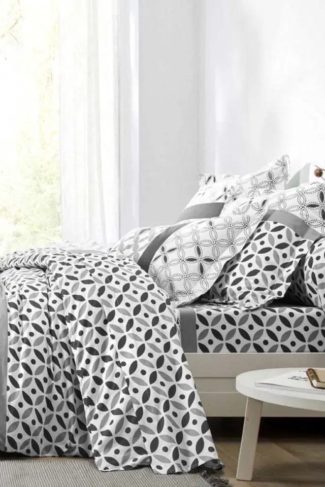 parure de lit contemporaine blancheporte Linge de lit Marlow en coton motifs géométriques gris carbone