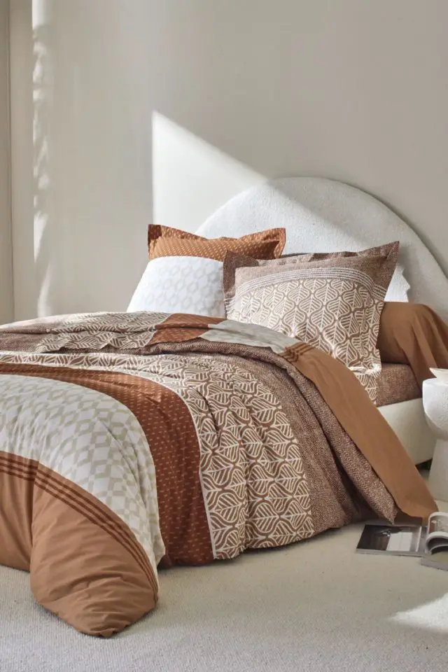 parure de lit contemporaine blancheporte Linge de lit Tommy imprimé géométrique - coton caramel motif bohème