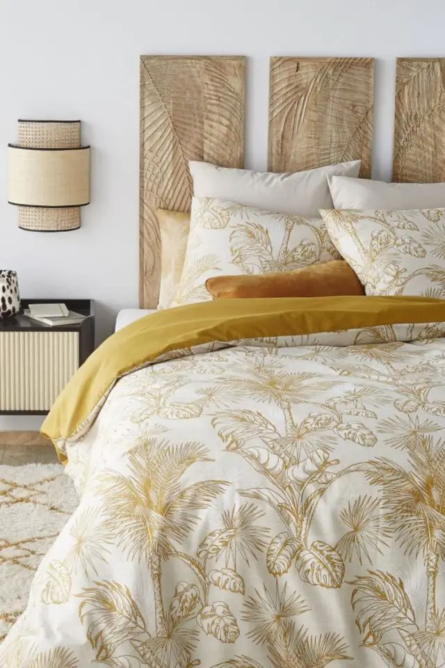 parure de lit moderne maisons du monde Parure de lit en coton bio écru et caramel imprimé palmiers 240x260, OEKO-TEX®