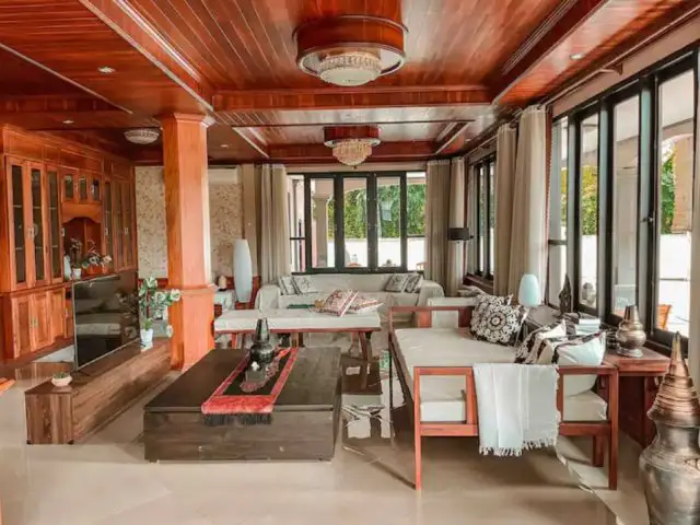 villa vacances haut de gamme Laos Luang Prabang confort calme salon famililal