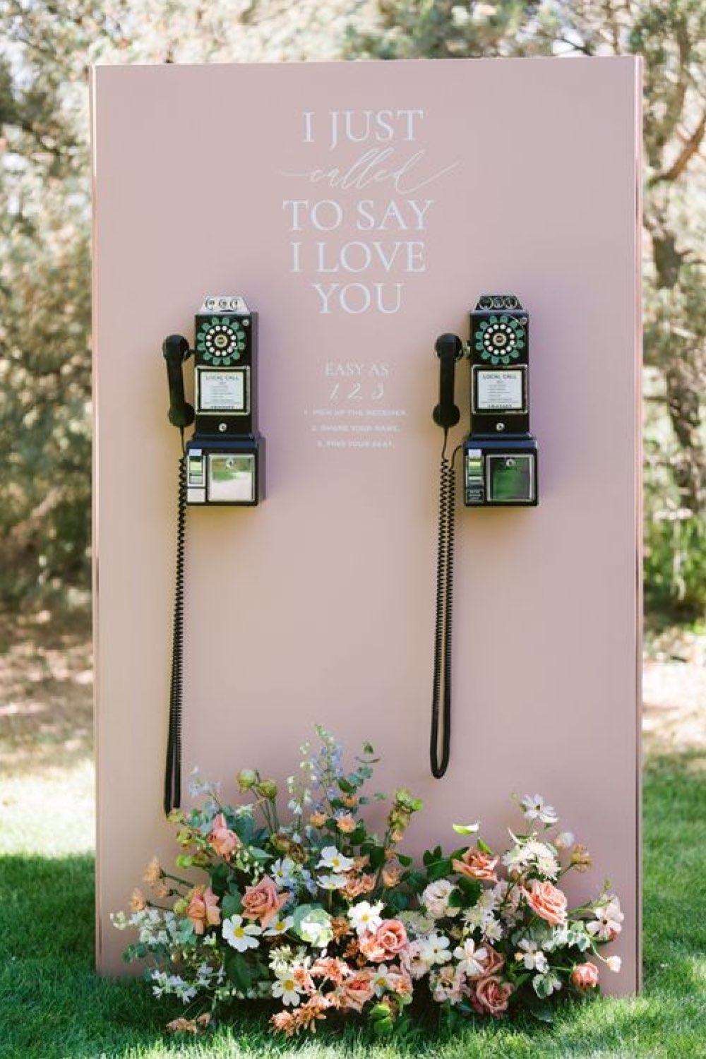 meilleur photobooth mariage décor original vintage téléphone ancien citation amour