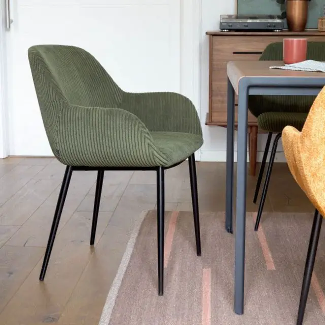 meuble decoration elegant couleur sombre Lot de 4 fauteuils de table en velours grosses côtes et métal
